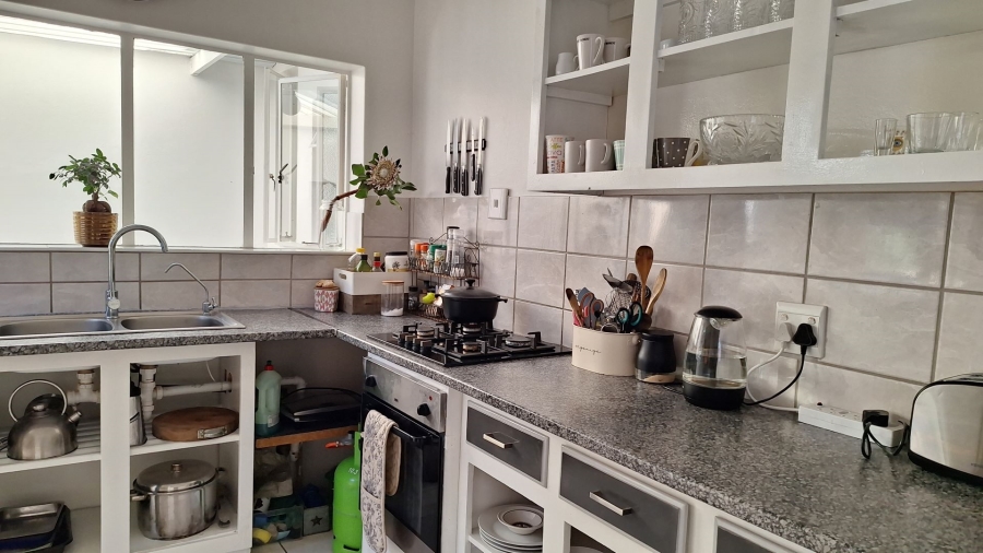 4 Bedroom Property for Sale in Twee Rivieren Western Cape